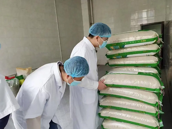 聚焦校园食品 | 县委常委、纪委书记、监委主任胡建锋一行莅临我校调研指导